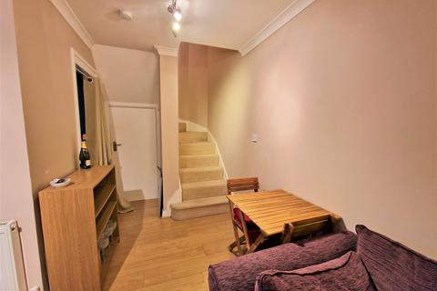 1 bedroom terraced house to rent, Heather Mead, Frimley, Camberley, GU16
