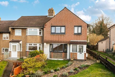 Woodlands Grove, Coulsdon CR5