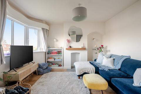 3 bedroom end of terrace house for sale, Woodlands Grove, Coulsdon CR5