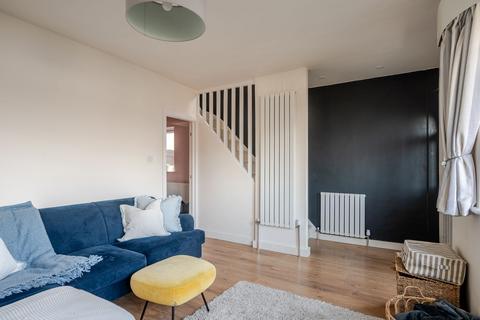 3 bedroom end of terrace house for sale, Woodlands Grove, Coulsdon CR5