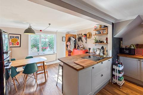 3 bedroom end of terrace house for sale, Flushing