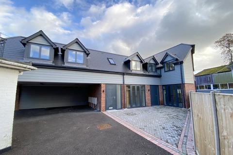 Ringwood, BH24