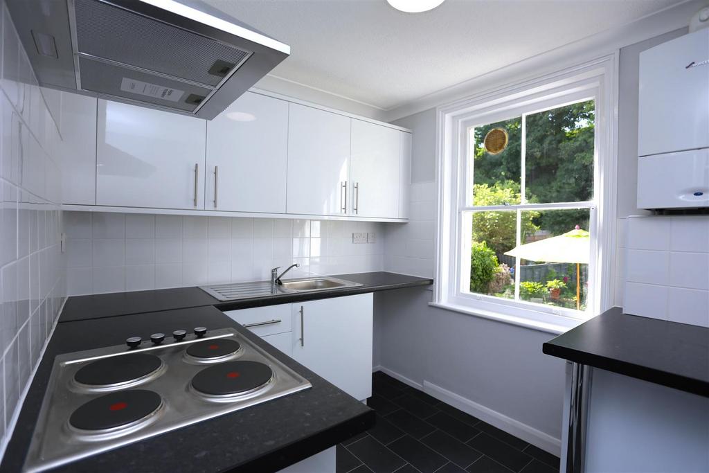 GFF 75 Ditchling Rise Kitchen (2).JPG
