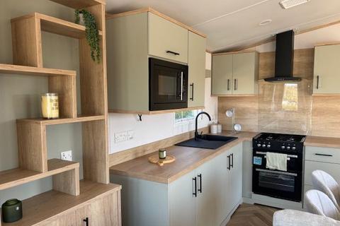 2 bedroom static caravan for sale, Kilgetty Pembrokeshire