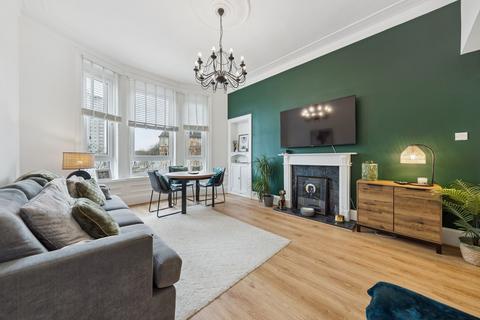 31 Carmunnock Road, Flat 2/2, Mount Florida, Glasgow, G44 4TZ