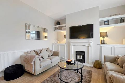 2 bedroom terraced house for sale, Mosley Common Road, Manchester M28