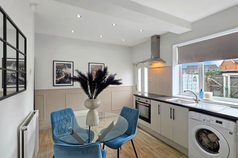 2 bedroom terraced house for sale, Mosley Common Road, Manchester M28