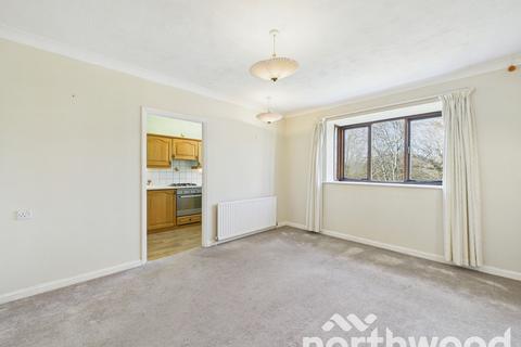 2 bedroom flat for sale, Loudon Court Loudon Way, Ashford, Ashford, TN23