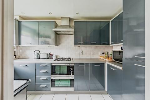 3 bedroom terraced house for sale, Burrage Road, Redhill