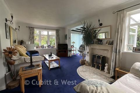 3 bedroom detached bungalow for sale, Lindsey Court, Bognor Regis, West Sussex