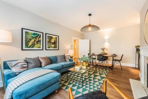 2 bedroom apartment to rent, Baker Street, London NW1