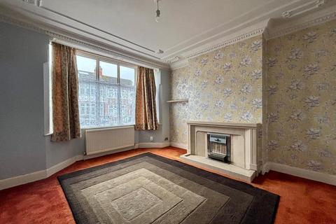 3 bedroom semi-detached house for sale, Broadway East, Abington NN3
