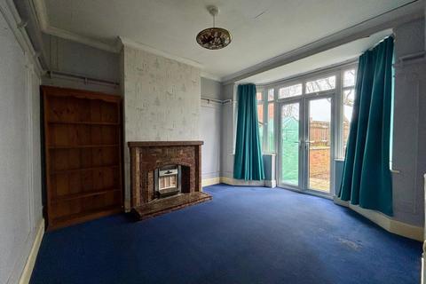 3 bedroom semi-detached house for sale, Broadway East, Abington NN3