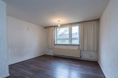 2 bedroom flat to rent, Putney Hill, London, SW15
