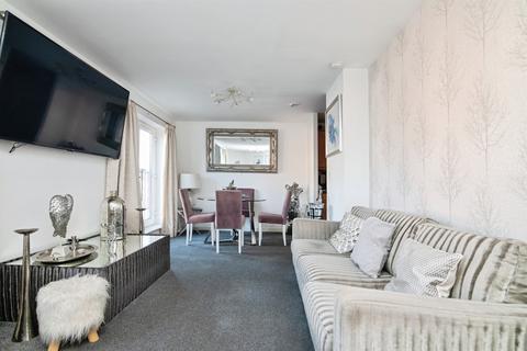 2 bedroom apartment for sale, Ashwood Close, Oldbury