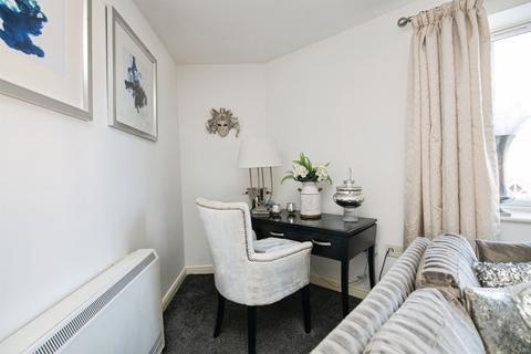 2 bedroom apartment for sale, Ashwood Close, Oldbury