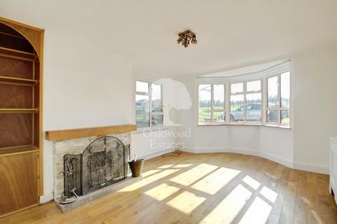 4 bedroom detached house to rent, Crimp Hill Road, Windsor SL4