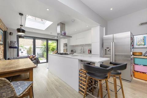 4 bedroom house for sale, Elthorne Park Road, London W7
