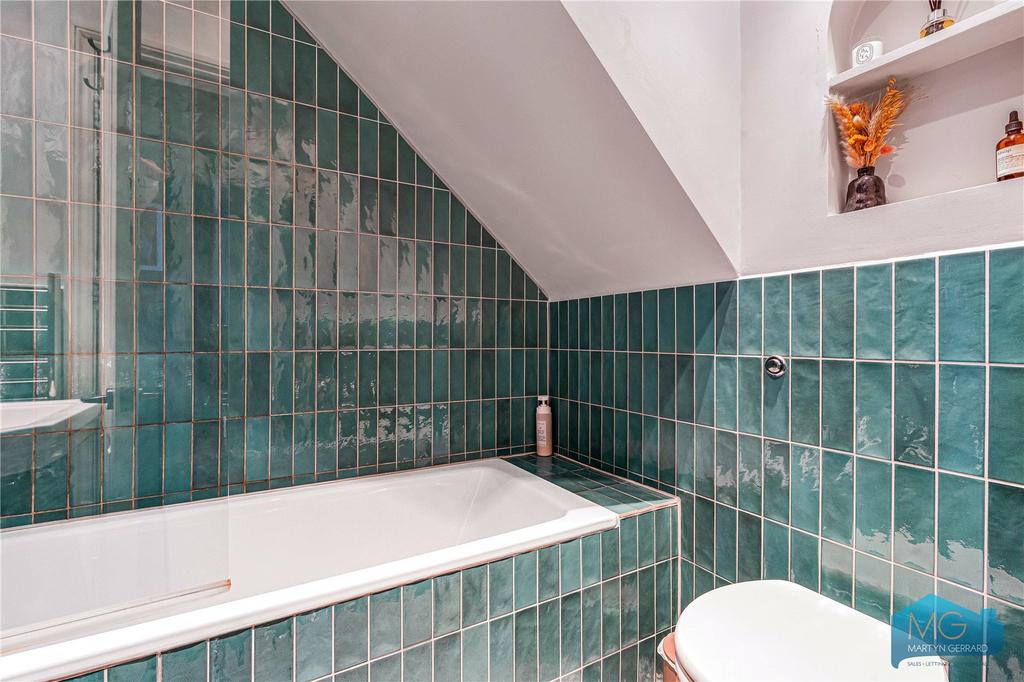 Apartment in London - More