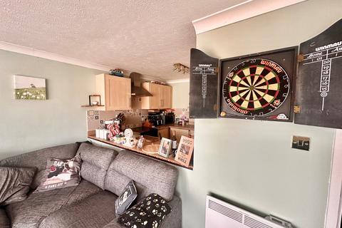 2 bedroom flat for sale, Viking Way, Eastbourne