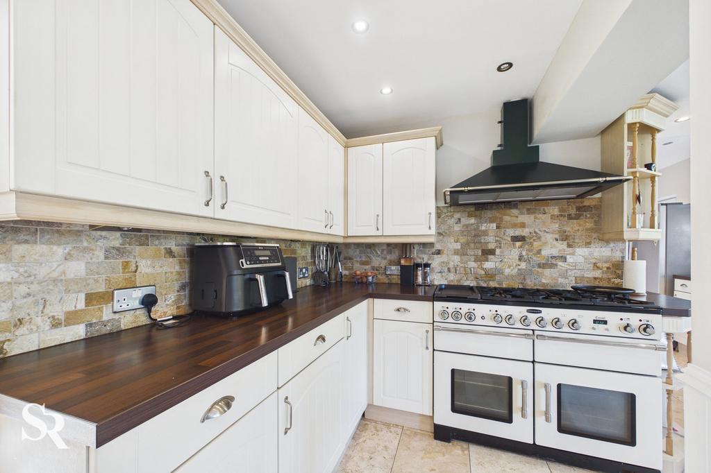 Kitchen / Diner