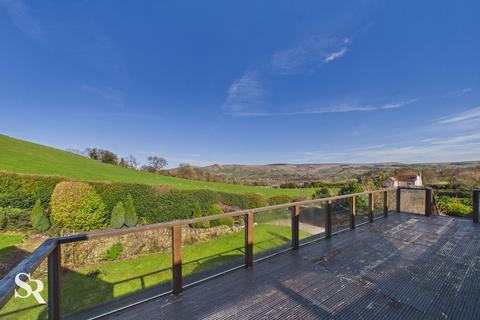 4 bedroom detached house for sale, Eccles Road, Chapel-En-Le-Frith, SK23