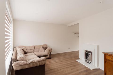 4 bedroom semi-detached house for sale, Woodfield Close, Redhill