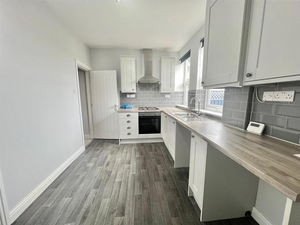 Bramleys Estate Agents - Heatherfield Crescent - M