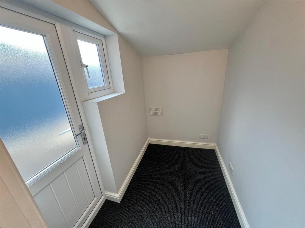 Bramleys Estate Agents - Heatherfield Crescent - M