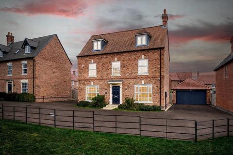5 bedroom detached house for sale, Shelduck Close, Rushden