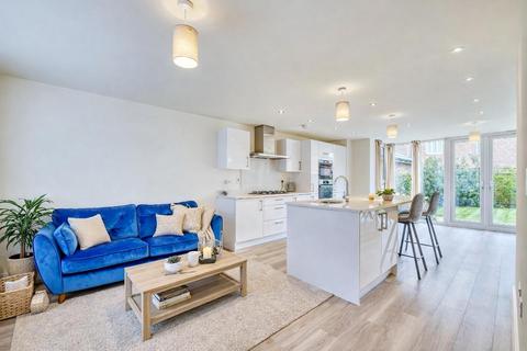 5 bedroom detached house for sale, Shelduck Close, Rushden