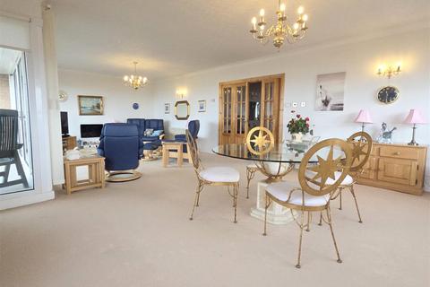 2 bedroom apartment for sale, Royal Beach Court, North Promenade, Lytham St Annes
