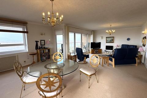 2 bedroom apartment for sale, Royal Beach Court, North Promenade, Lytham St Annes