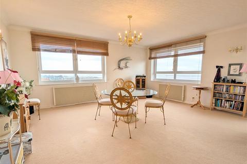 2 bedroom apartment for sale, Royal Beach Court, North Promenade, Lytham St Annes
