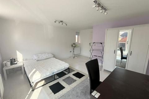 undefined, Brentnall Wy, , Bristol, United Kingdom, Bristol BS16