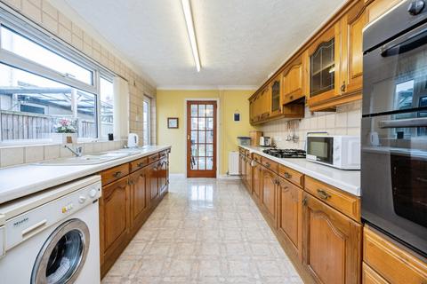 3 bedroom terraced house for sale, Marlborough Road, Bedford, Bedfordshire, MK40