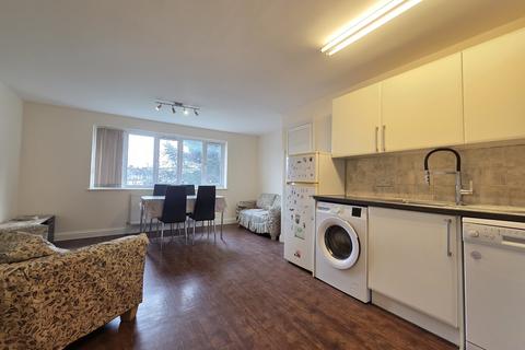 The Vale, London NW11
