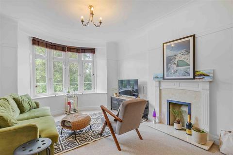 2 bedroom apartment for sale, Parkview Court, London