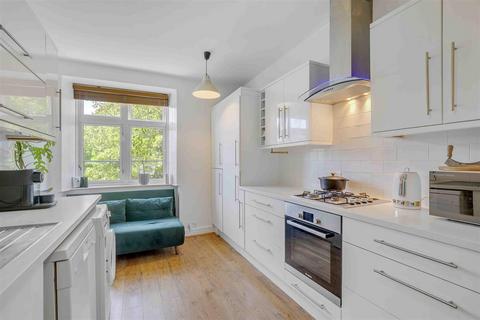 2 bedroom apartment for sale, Parkview Court, London