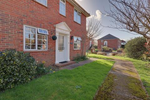 2 bedroom ground floor flat for sale, White Ladies Close, Havant