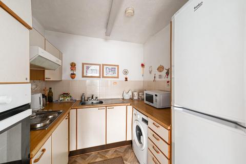 1 bedroom retirement property for sale, Brook Court, Wordsworth Drive, North Cheam