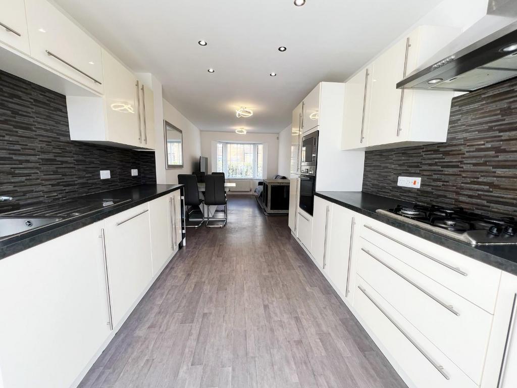 Kitchen/diner/family room