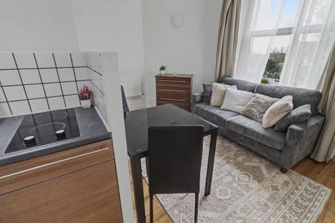 undefined, Fitzjohns Ave, London  NW3