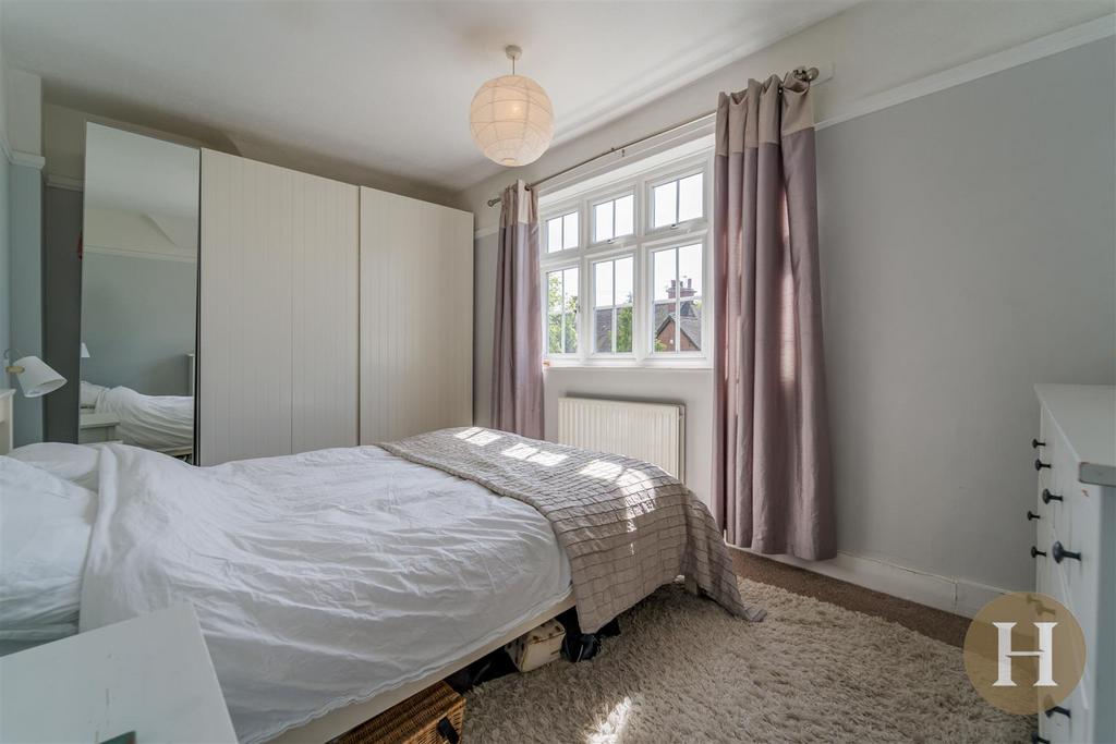 Hadleigh Estate Agents-28.jpg