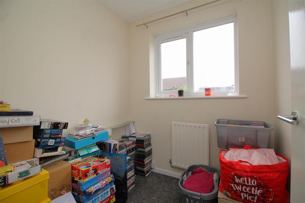 Bedroom 3 .JPG