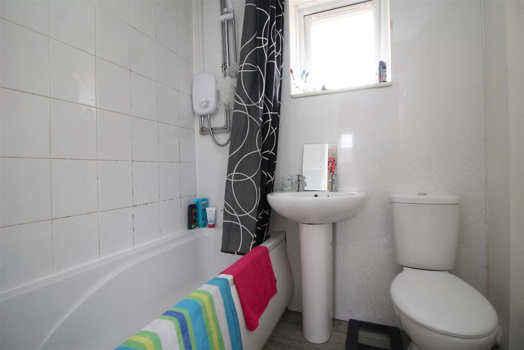 Bathroom.JPG