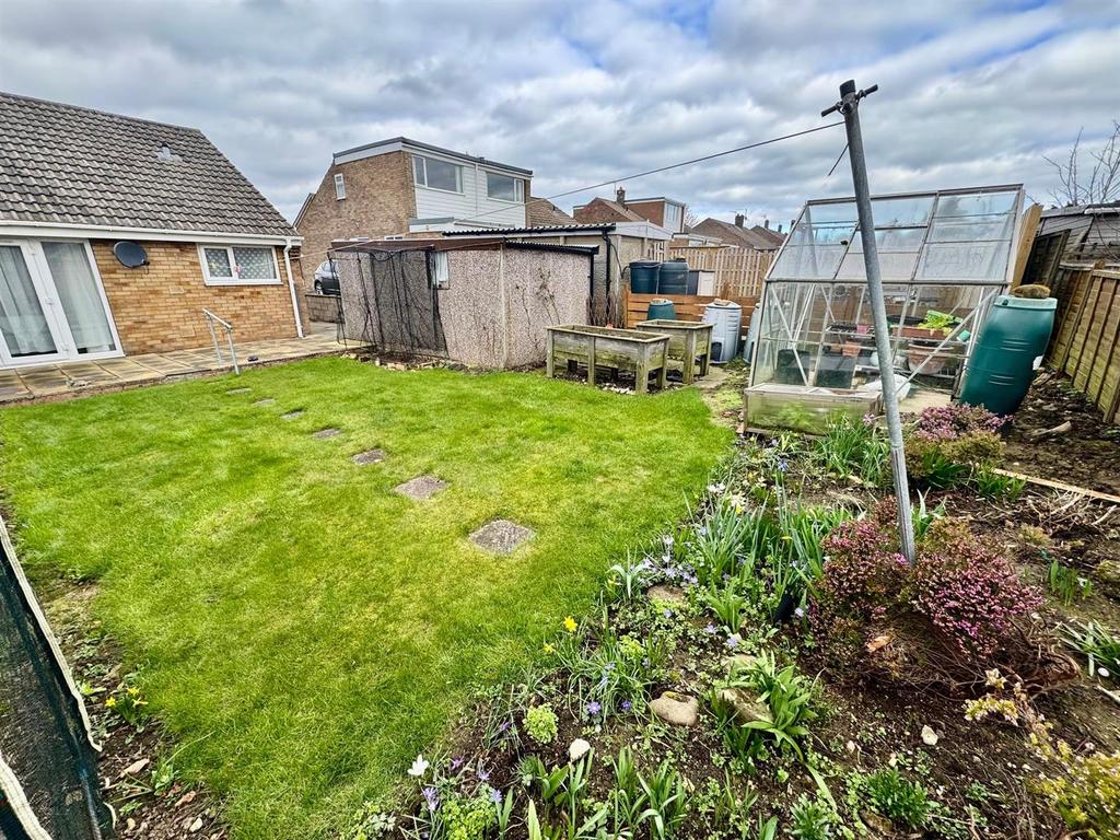 Garden 3.jpg