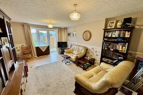 2 bedroom semi-detached bungalow for sale, Overdale, Eastfield, Scarborough