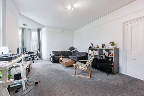 2 bedroom maisonette to rent, Eliot Hill, Lewisham, London, SE13