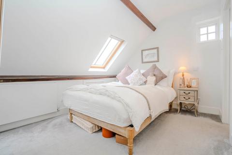 1 bedroom penthouse for sale, High Street, Hampton Wick, KT1